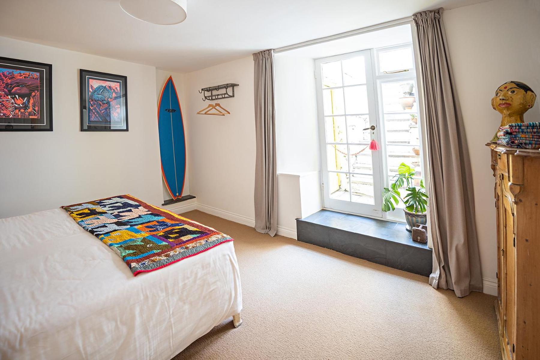 Paramount Apartments Ilfracombe, Arty Seaside Holiday Apartments الغرفة الصورة